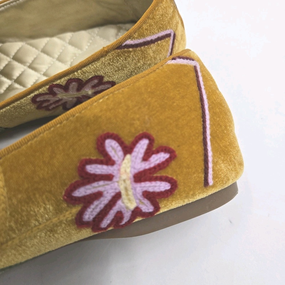 Birdies The Starling Shoes Size 10 Ocher Yellow Embroidered Velvet Flowers Flats - Picture 9 of 12